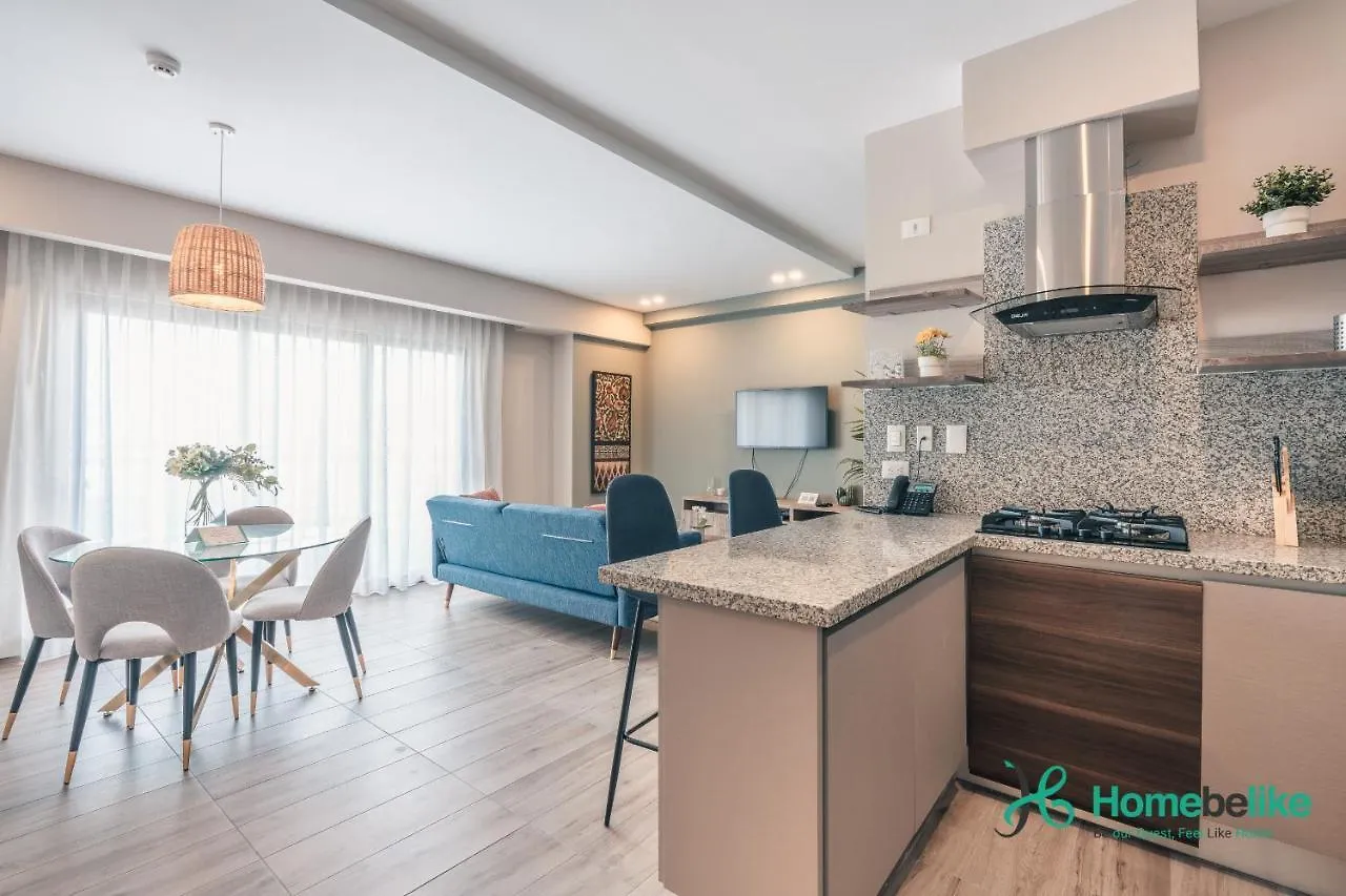Chic Fully Serviced Apartment At Regatta Living II - 705 Los Prados